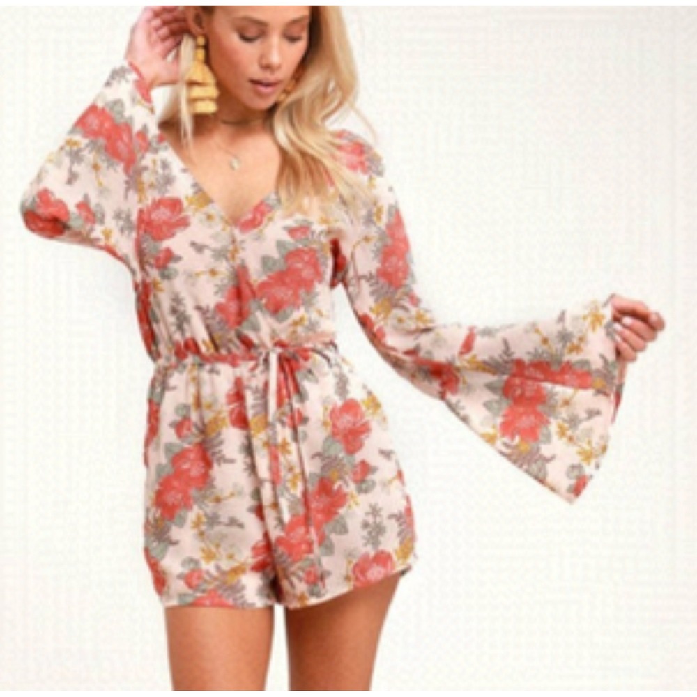 Lulus Red Pink Floral Cross Front‎ Long Sleeve Romper Size Small